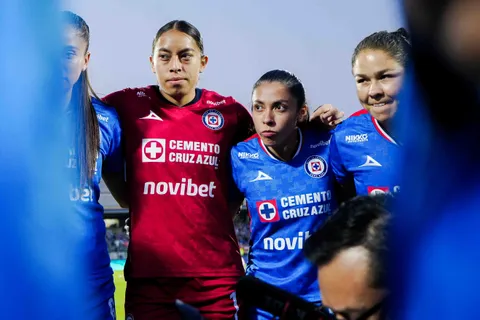 Ana Lucía Martínez se mantiene como una de las principales cartas ofensivas de Cruz Azul Femenil.