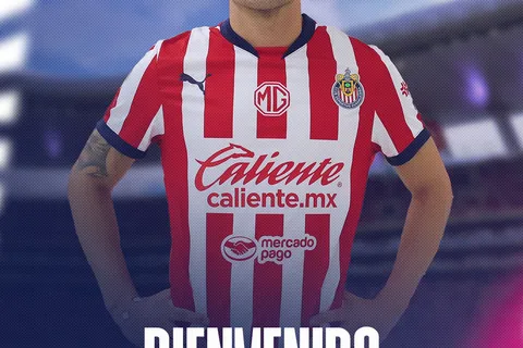 Miguel Tapias, refuerzo de Chivas y viejo aficionado de Cruz Azul.