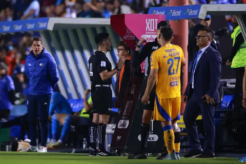 Polémica: Un penal no pitado a Cruz  Azul y Ramos Rizo dice que Romo se salvó de expulsión