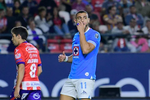 ¿El reemplazo de Giorgos Giakoumakis en Cruz Azul? Willer Ditta reveló que compite con los delanteros