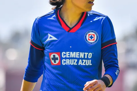 Caen más refuerzos para Cruz Azul Femenil.