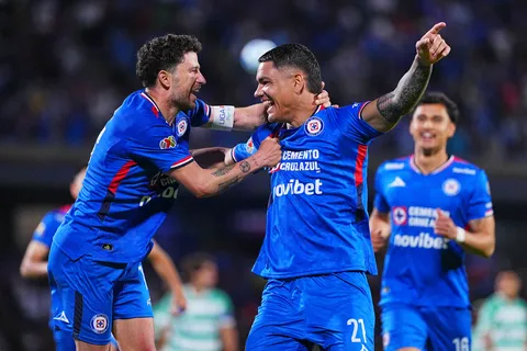 La Máquina se impuso a Santos Laguna por la Liga MX y consiguió así su tercera victoria seguida.