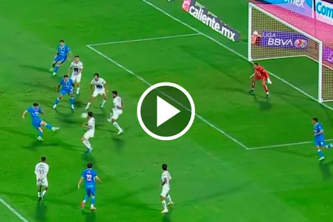 Palavecino le dio vida a Cruz Azul vs. Pumas.