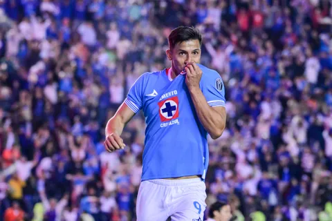 Sepúlveda anotó el tercer gol de Cruz Azul vs Tijuana.