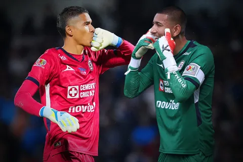 Emmanuel Ochoa reveló los consejos que recibió de Kevin Mier.