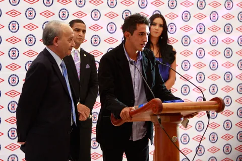 Francisco Flores se refirió a los obstáculos que atravesó en Cruz Azul.