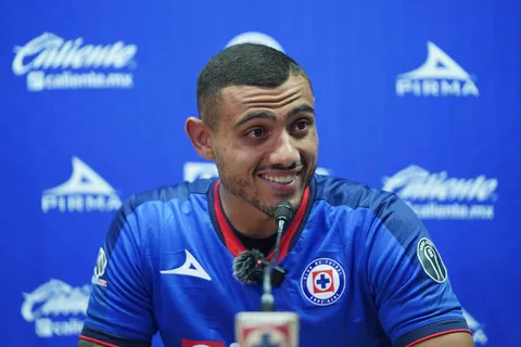 Se confirmó si Giorgos Giakoumakis debutará frente a Monterrey