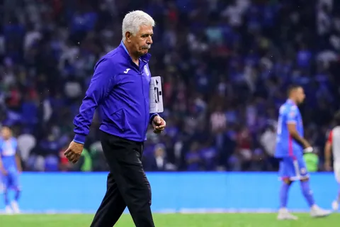 Ricardo Ferretti haría un cambio importante
