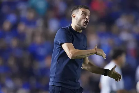 Martín Anselmi agradeció un gesto que tuvo la afición de Cruz Azul cuando Pumas marcó primero