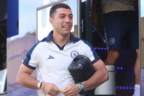 Erik todavía sueña con dar el salto a Europa.