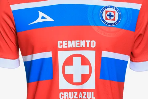 Las 3 playeras de portero de Cruz Azul ya están a la venta: ¿cuánto cuestan y dónde comprarlas?