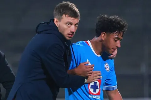 El problema que Martín Anselmi dejó en la plantilla de Cruz Azul