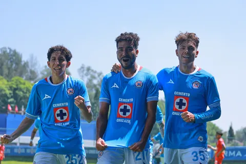 Con dos refuerzos y cinco jugadores del primer equipo: Cruz Azul Sub 23 debuta con triunfo ante Mazatlán