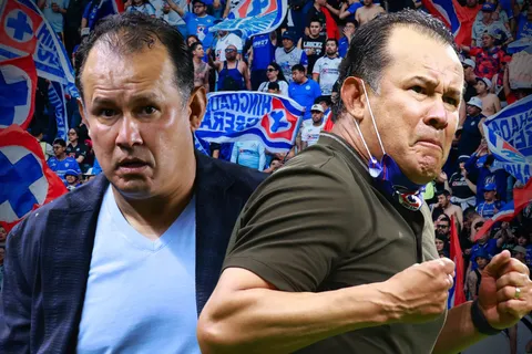 Juan Reynoso fue campeón en 2021, pero un ex Cruz Azul reveló que pudo llegar antes...