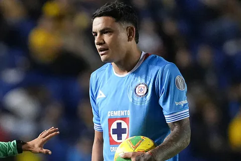 El uruguayo ya no volverá a jugar en Cruz Azul.