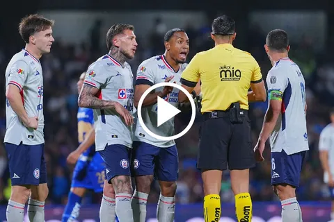 La Máquina no pudo mantener la ventaja y terminó igualando en su visita a CU ante Pumas.