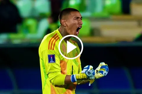 El portero de Cruz Azul se lució ante los ojos del mundo.