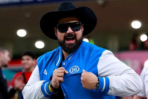 Cruz Azul presentará su nueva playera este 3 de julio y la afición estalla: "¿Es en serio?"