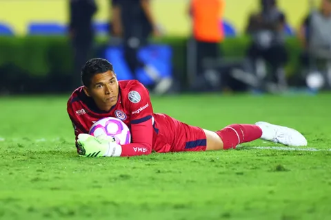 Kevin Mier habló del amistoso contra México y sorprendió con sus palabras: "Técnicamente..."