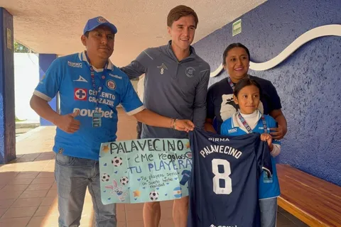 El argentino y un notable gesto con una pequeña aficionada.