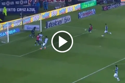 Jorge Sánchez puso en ventaja a Cruz Azul vs. Santos Laguna.