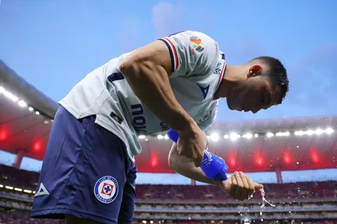 Ni América ni Chivas: Erik Lira SÍ tiene cláusula de rescisión para dos clubes de la Liga MX