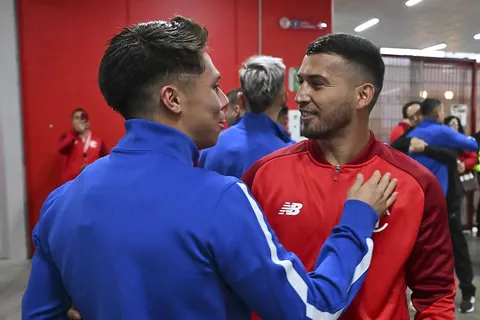 La afición de Cruz Azul le envió su apoyo a Juan Escobar