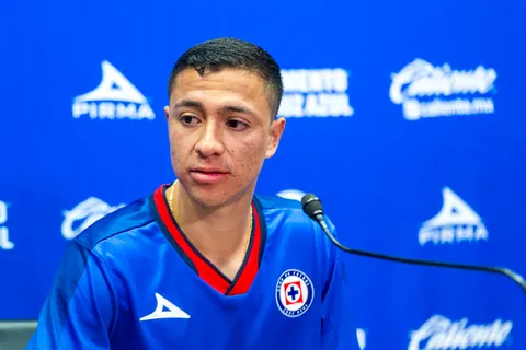Andrés Montaño sorprendió a Martín Anselmi en los entrenamientos