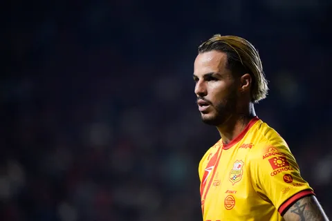 El autor de un gol en el empate de Morelia se deshizo en elogios hacia Cruz Azul y sus figuras.