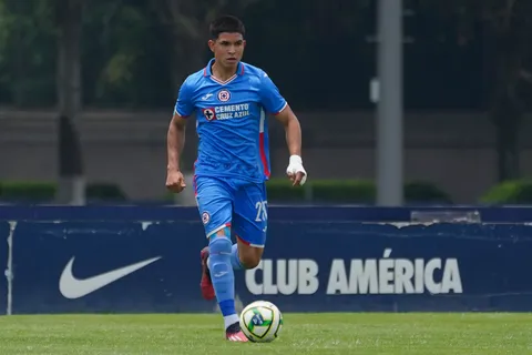 José Javier Suárez, la metórica aparición de Cruz Azul.