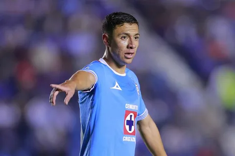 Andrés Montaño reportó en Cruz Azul y podría ser titular contra Puebla