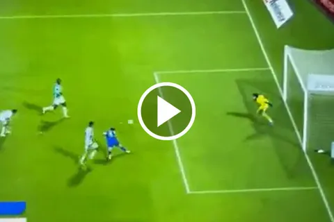 El charrúa y otro gol más que importante con el jersey cementero.