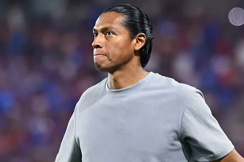 Más problemas para Huiqui en el armado del XI.