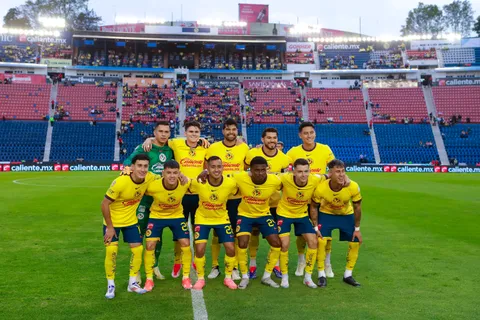 América desata burlas en redes sociales por no llenar el Estadio Azul en su debut