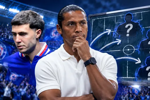 Joel Huiqui podría aplicar hasta 3 variantes para suplir a Paradela en caso de no jugar ante Pumas.