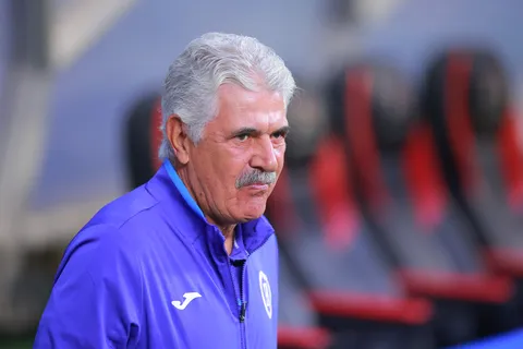 ¿Tendrá Ricardo Ferretti al refuerzo que desea?