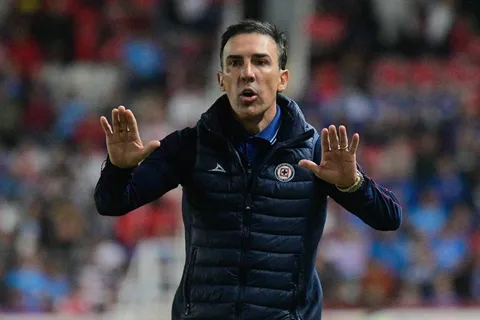 Vicente Sánchez se refirió a su futuro tras la victoria de Cruz Azul