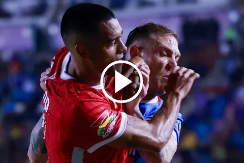 Rotondi y García protagonizaron una polémica en el Cruz Azul - Toluca.