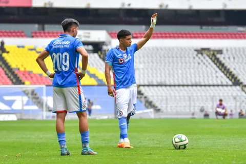 Hechos en Cruz Azul: los cuatro canteranos que completarían el primer equipo para el Apertura 2023