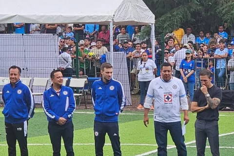 Cruz Azul hace parada en Veracruz antes de viajar a Oaxaca para amistoso ante Alebrijes