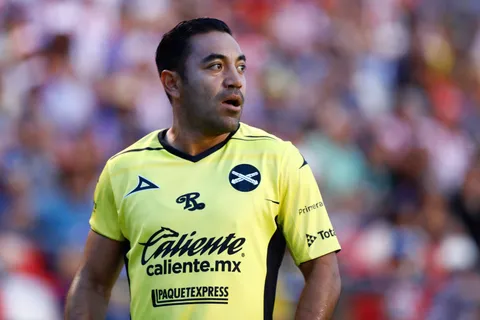 "Hablé con el, pero...": Esto dijo el 'Conejo' Pérez sobre la posible llegada a Cruz Azul de Marco Fabián