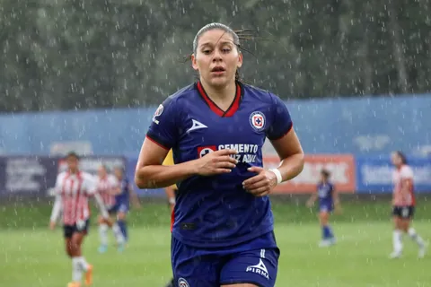 Norma Palafox anotó, pero no pudo evitar la derrota.