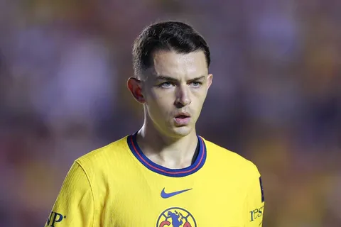 La insólita burla de Álvaro Fidalgo a un aficionado de Cruz Azul