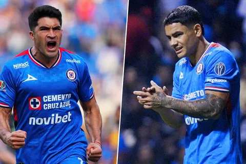 Nicolás Ibáñez y Gabriel Fernández se disputan el lugar como centro delantero de Cruz Azul.