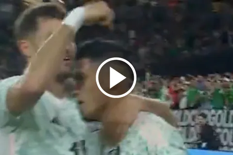 Santiago Giménez hizo el tercer gol del Tri ante Haití