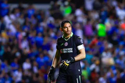 Adiós capitán: Jesús Corona ya comenzó a despedirse de Cruz Azul en redes