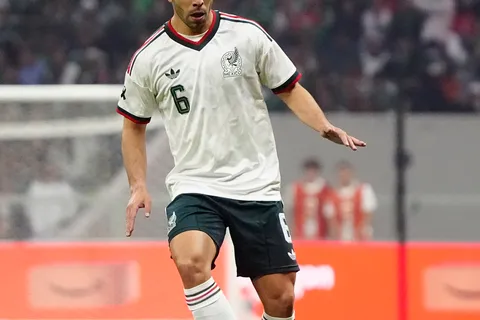 Erik Lira, pilar de la Selección Mexicana.
