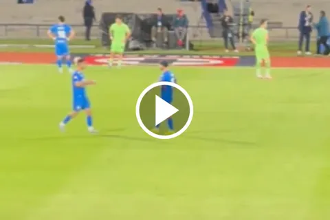 No se vio en TV: el emotivo gesto de Erik Lira con Nacho Rivero en el Cruz Azul vs. Juárez