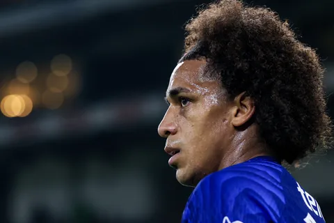 Afición de Cruz Azul revienta y amenaza a Adalberto Carrasquilla por redes: "Eres un carnicero"
