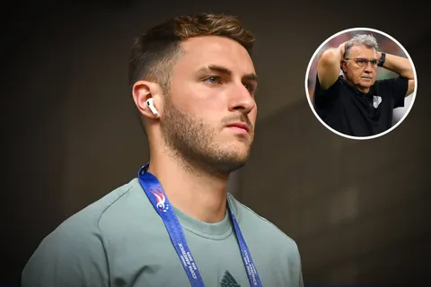 Santi Giménez se refirió al polémico episodio con Tata Martino.